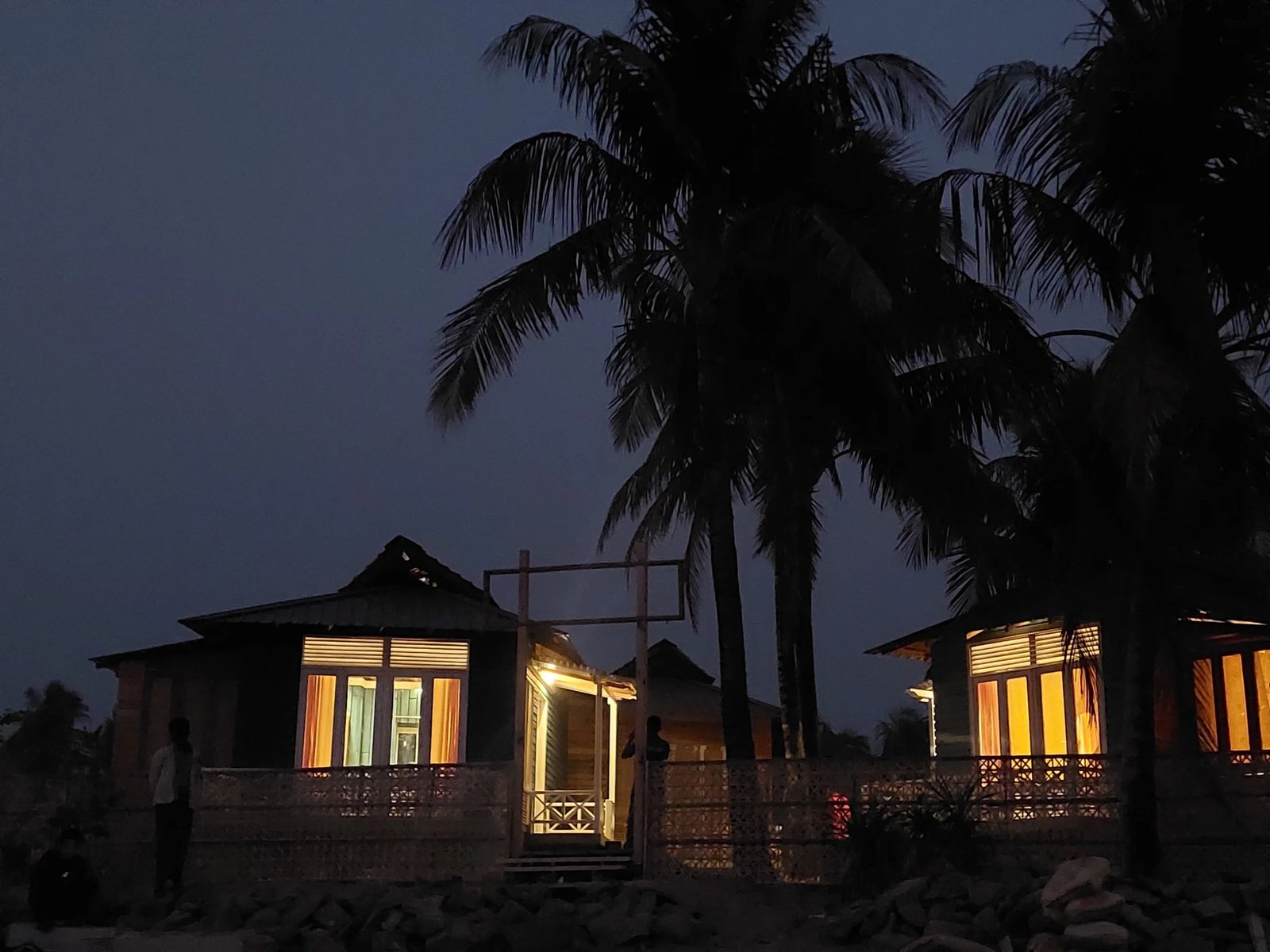 Sun & Sand Twin Beach Resort